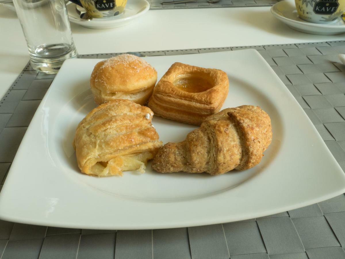 Ajde rooms&breakfast Trani Eksteriør billede